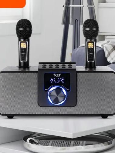Караоке система KEI с двумя микрофонами, с функцией Bluetooth и USB разъемом